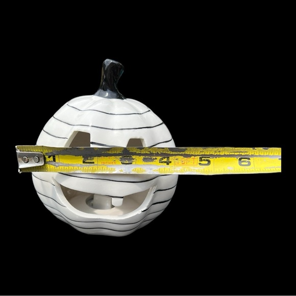 Target Bullseye 2021 Light Up Striped Jack O Lantern Pumpkin - Picture 6 of 7